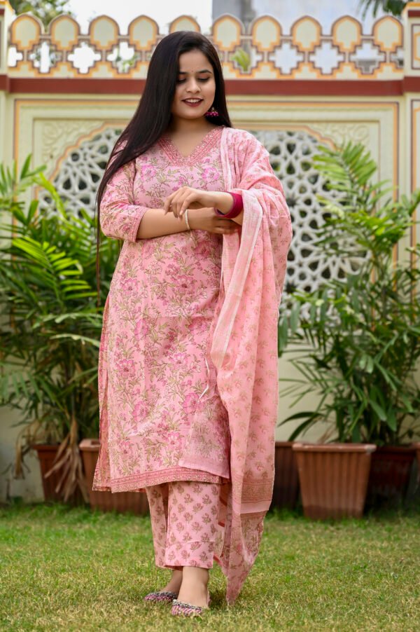 Cotton Floral Suit Set in Powder Pink  