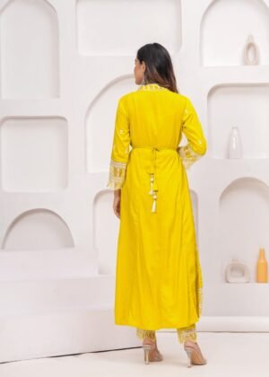 Rhyon Amber Yellow 3 Piece Suit Set in White Booty