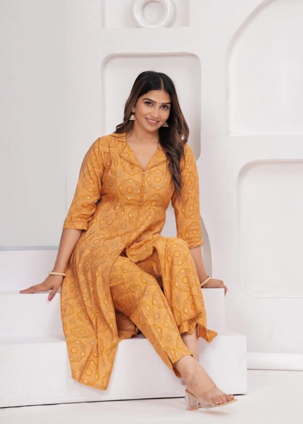 Gold Fish 2 Piece Kurta Set in Muslin Fabric  