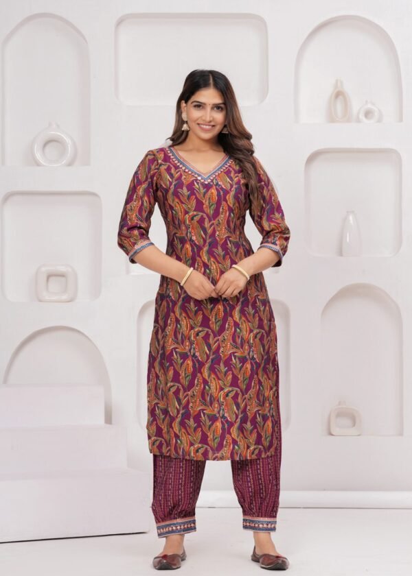 Muslin Berry Purple 3 Piece Suit Set in Leaf And Zigzag Print  