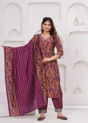 Muslin Berry Purple 3 Piece Suit Set in Leaf And Zigzag Print