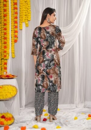 Brownish and Mid-Gray Cotton Suit Set