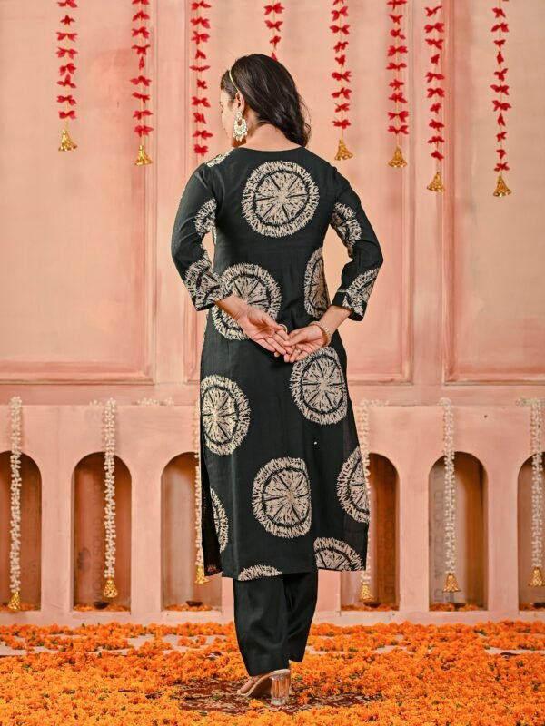 Black Vertican Printed Suit Set | Ethnic Wear for Women  