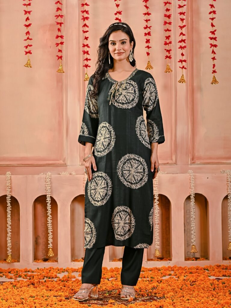 Black Vertican Printed Suit Set | Ethnic Wear for Women  