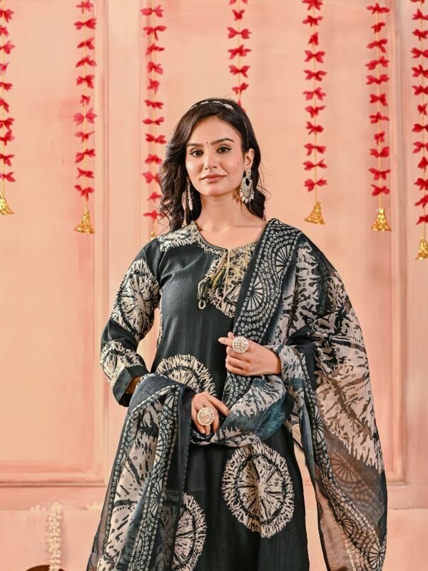 Black Vertican Printed Suit Set | Ethnic Wear for Women  
