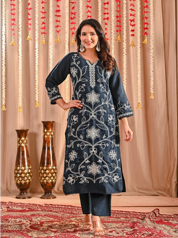 Silk Blend Suit Set for Women ethnic wear for women, festive ethnic wear, festive suit set, lightweight silk blend suit, silk blend suit set, silk kurta set, women’s silk suit 