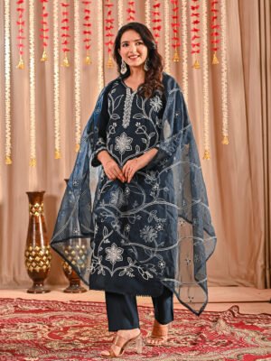 Silk Blend Suit Set for Women