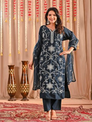 Silk Blend Suit Set for Women ethnic wear for women, festive ethnic wear, festive suit set, lightweight silk blend suit, silk blend suit set, silk kurta set, women’s silk suit 